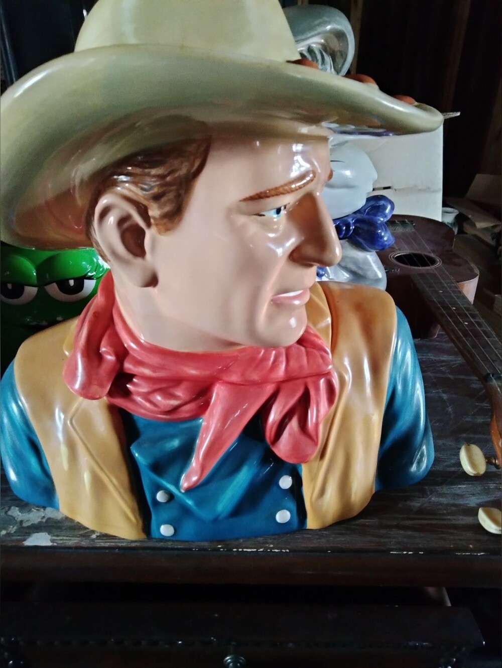 John Wayne Bust Cookie Jar #674 of 3600 by Vandor 2005